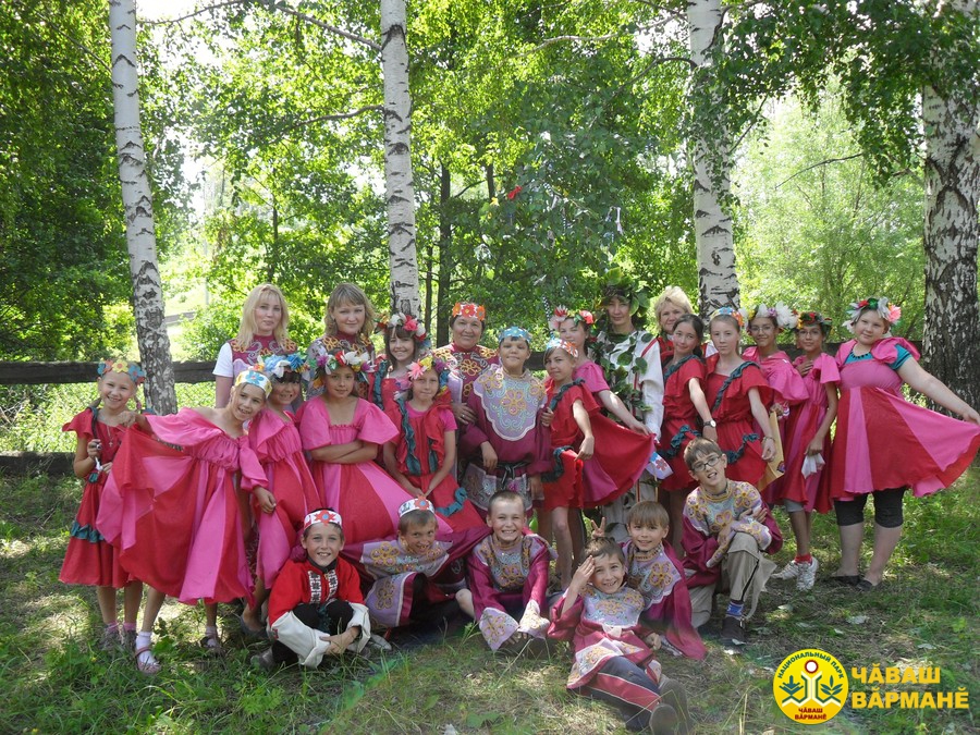 11:12 В рамках программы «Экологическое лето» в национальном парке «Чăваш вăрманĕ» прошёл фольклорно-этнографический «Праздник берёзки»